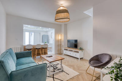 Appartement - 100 m² - 5 pièces