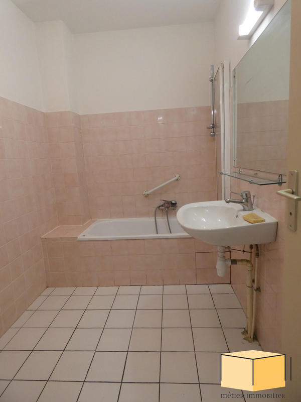 Appartement - 56 m² - 3 pièces