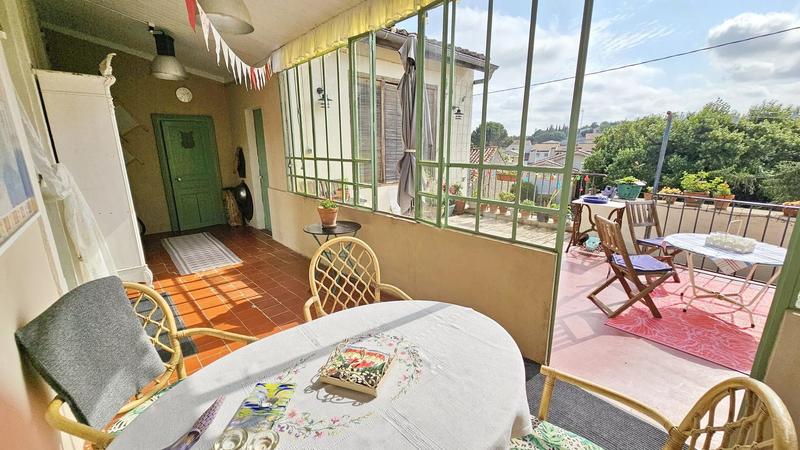 Maison traditionnelle - 205 m² - 7 pièces