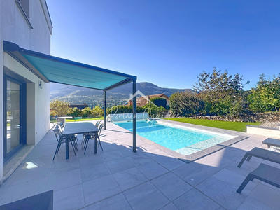 Villa - 150 m² - 6 pièces