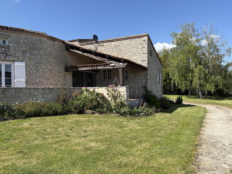 Maison - 197 m² - 7 pièces