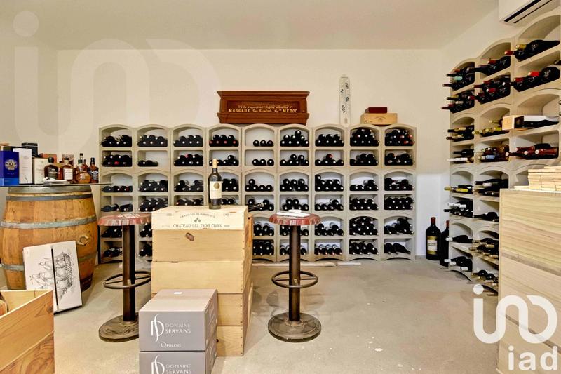 Maison - 357 m² - 11 pièces