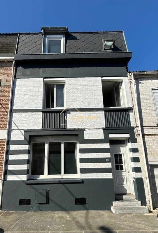 Maison - 120 m² - 8 pièces