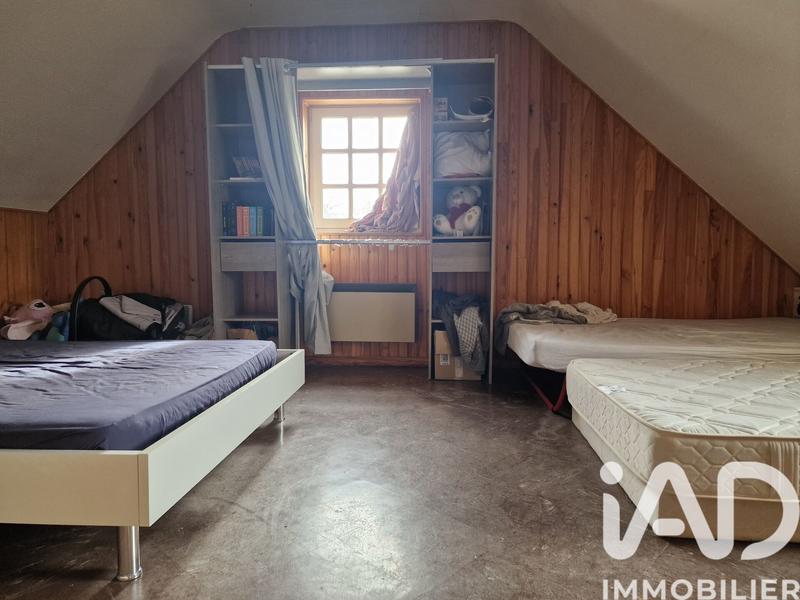 Maison - 207 m² - 8 pièces
