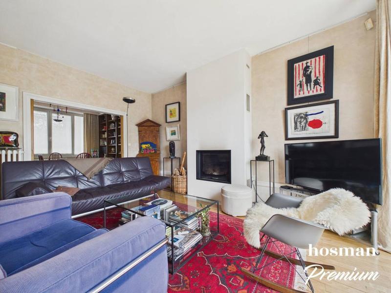 Maison - 213 m² - 8 pièces