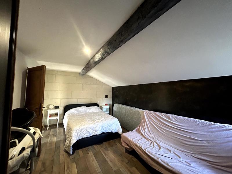 Maison - 240 m² - 8 pièces