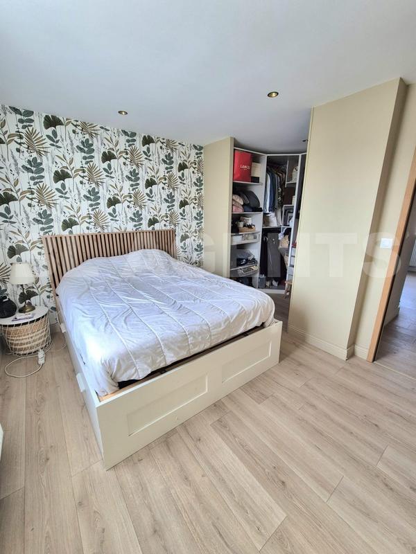 Maison traditionnelle - 120 m² - 6 pièces