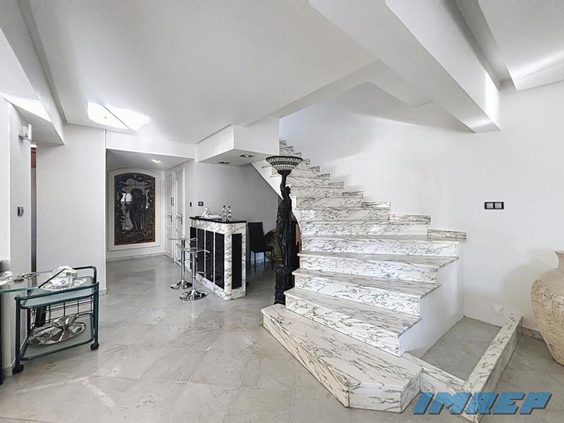 Maison - 188 m² - 5 pièces