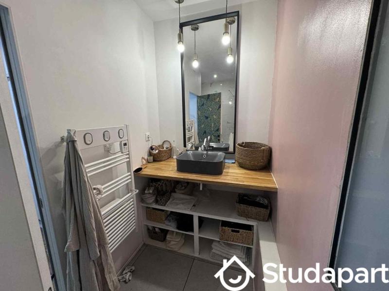 Appartement - 80 m² - 4 pièces