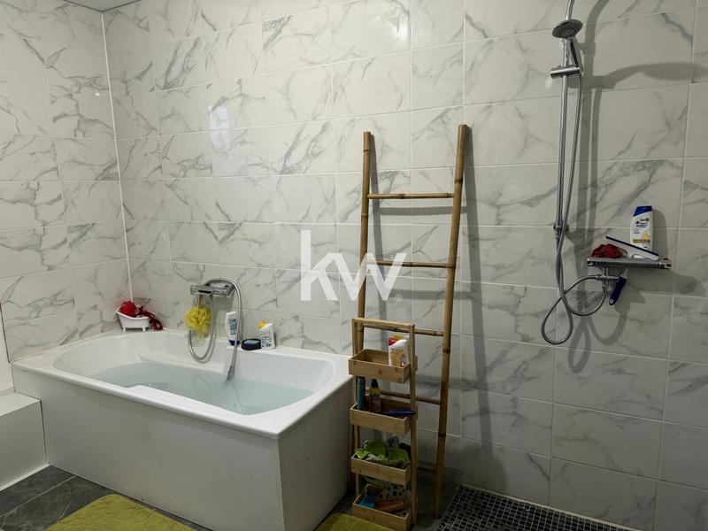 Maison - 97 m² - 3 pièces