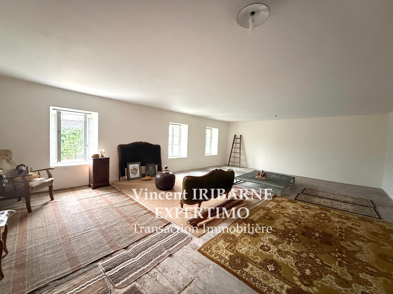 Maison - 200 m² - 6 pièces