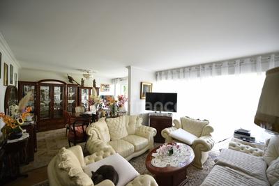 Appartement - 105 m² - 5 pièces