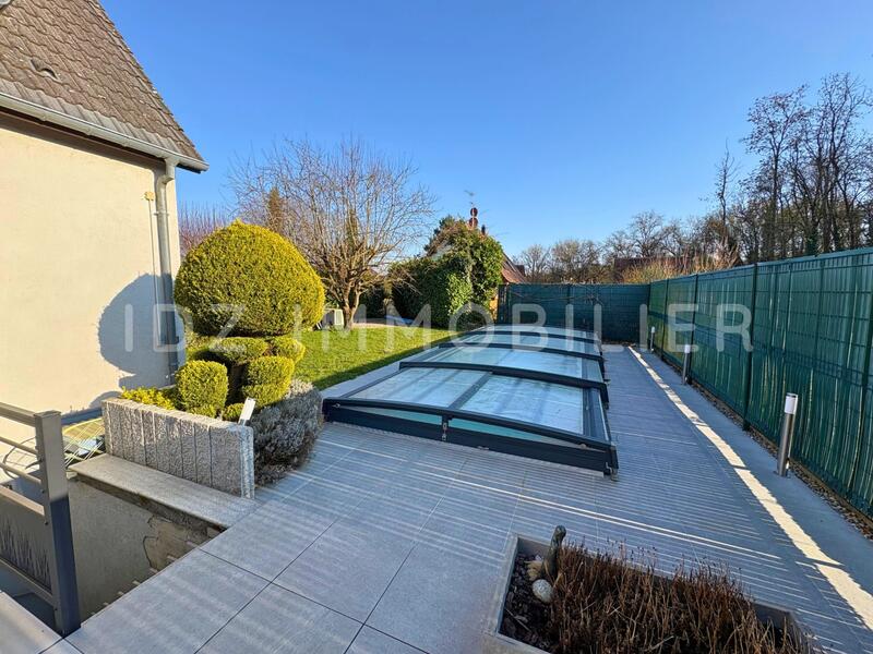 Villa - 251 m² - 6 pièces