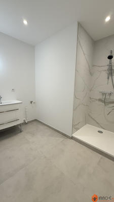 Appartement - 76 m² - 3 pièces