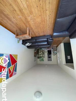 Chambre - 96 m² - 1 pièce