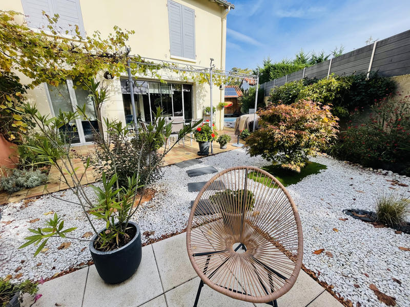 Maison - 120 m² - 5 pièces