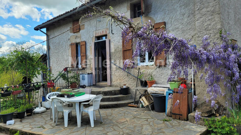 Maison de campagne - 80 m² - 2 pièces