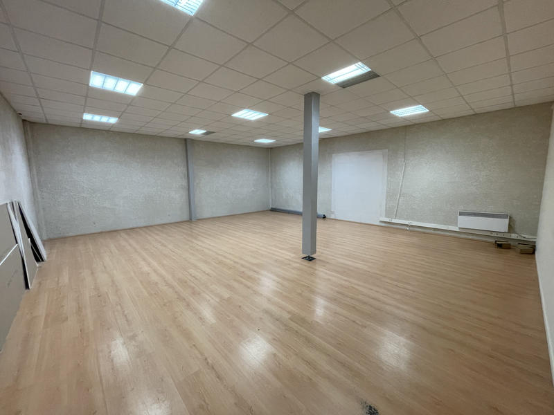 Bureau - 800 m²