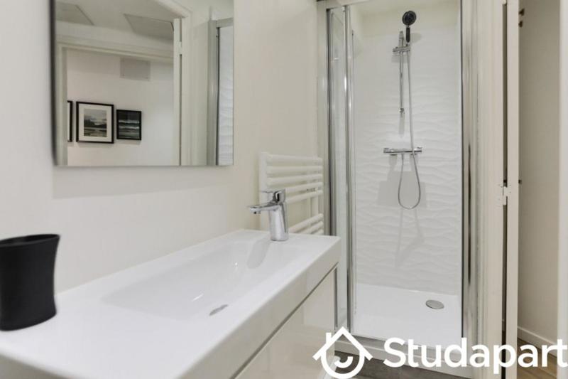 Chambre - 14 m² - 1 pièce