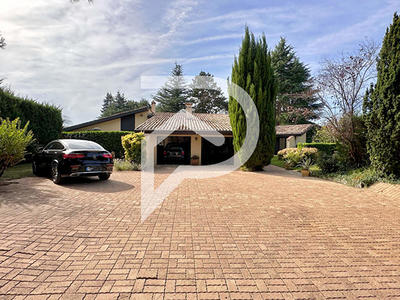 Villa - 290 m² - 8 pièces