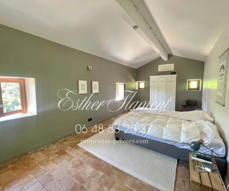 Mas - 179 m² - 5 pièces