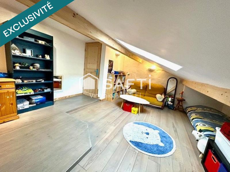 Maison - 159 m² - 7 pièces