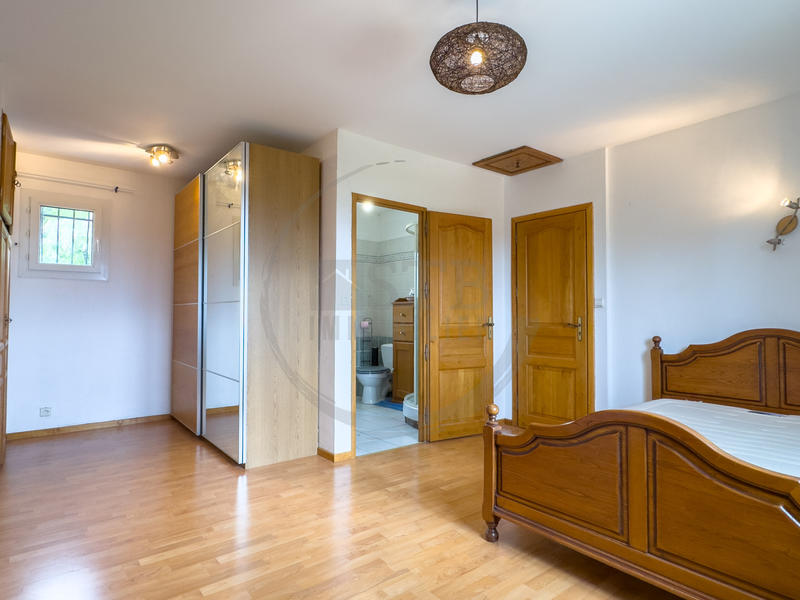 Villa - 145 m² - 6 pièces