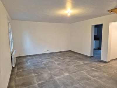 Maison - 96 m² - 4 pièces