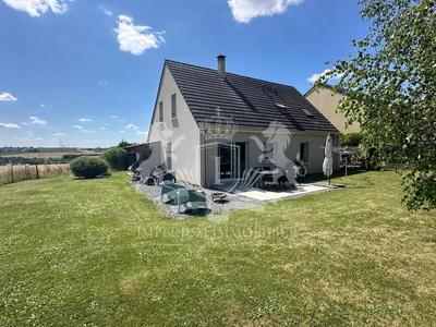 Maison - 112 m² - 8 pièces