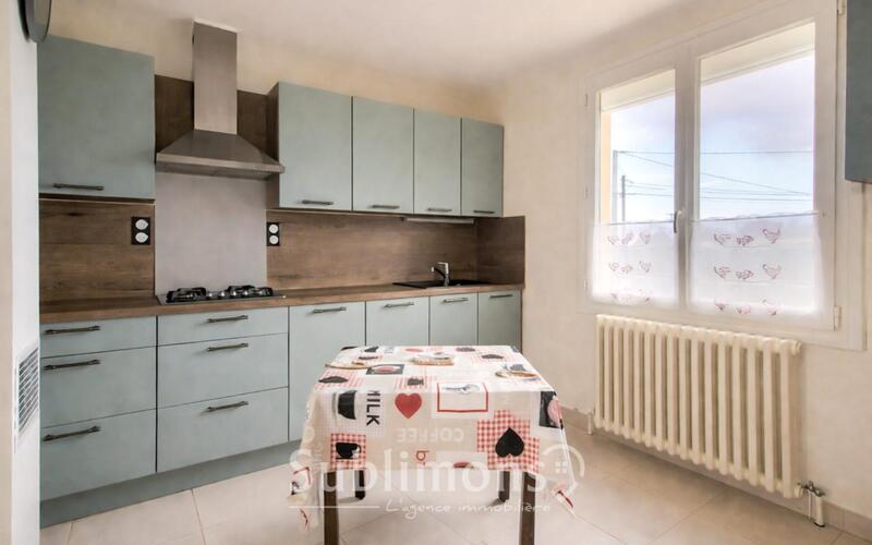 Propriété - 88 m² - 4 pièces