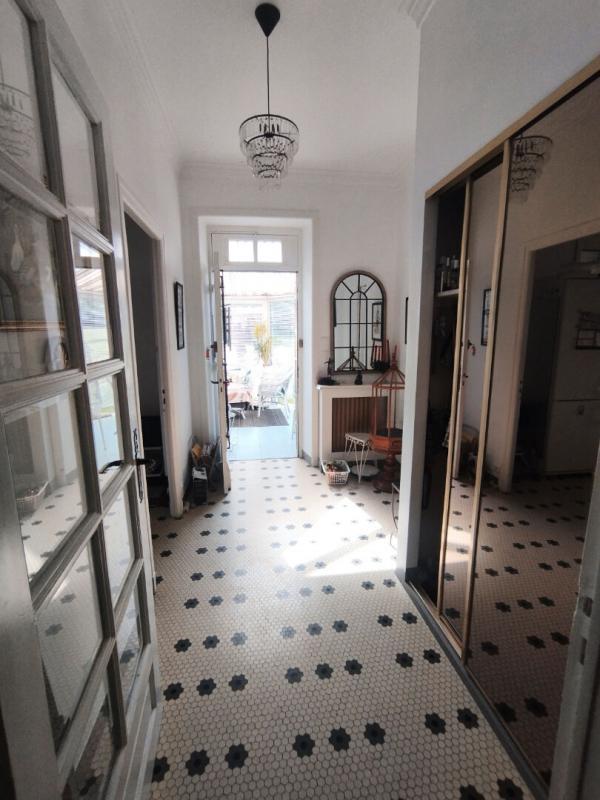 Maison - 198 m² - 8 pièces