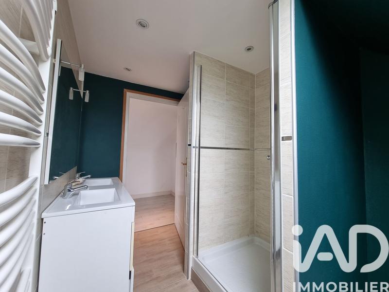 Maison - 240 m² - 8 pièces