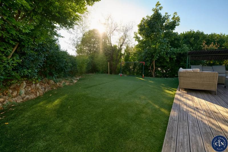 Maison - 143 m² - 5 pièces