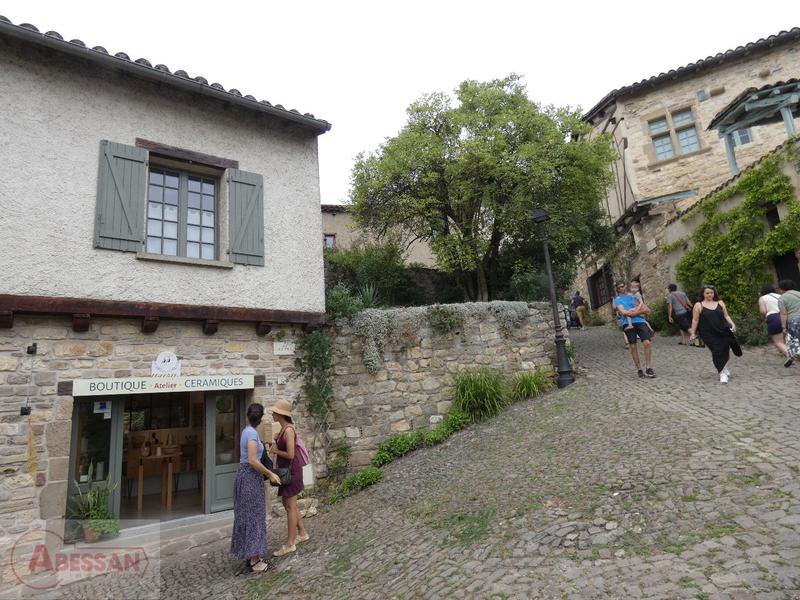 Maison de village - 200 m² - 6 pièces