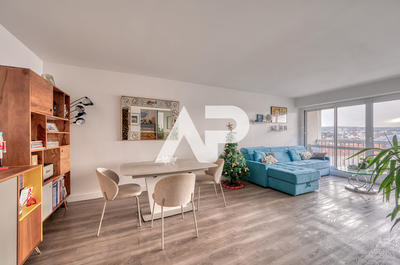 Appartement - 77 m² - 4 pièces