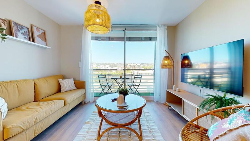 Appartement - 81 m² - 5 pièces