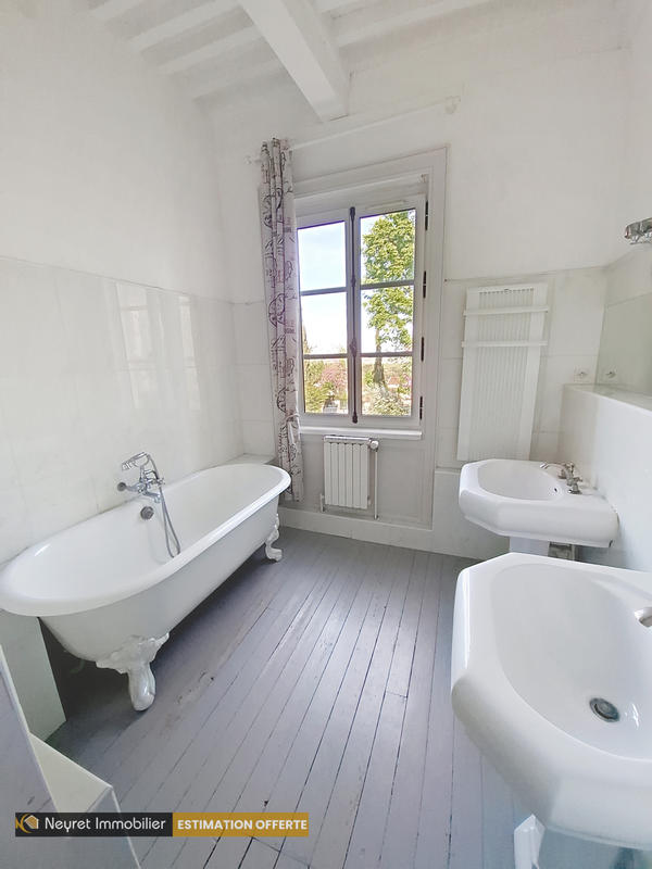 Château - 553 m² - 14 pièces