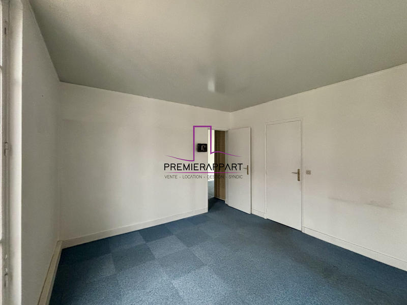 Local commercial - 228 m² - 5 pièces