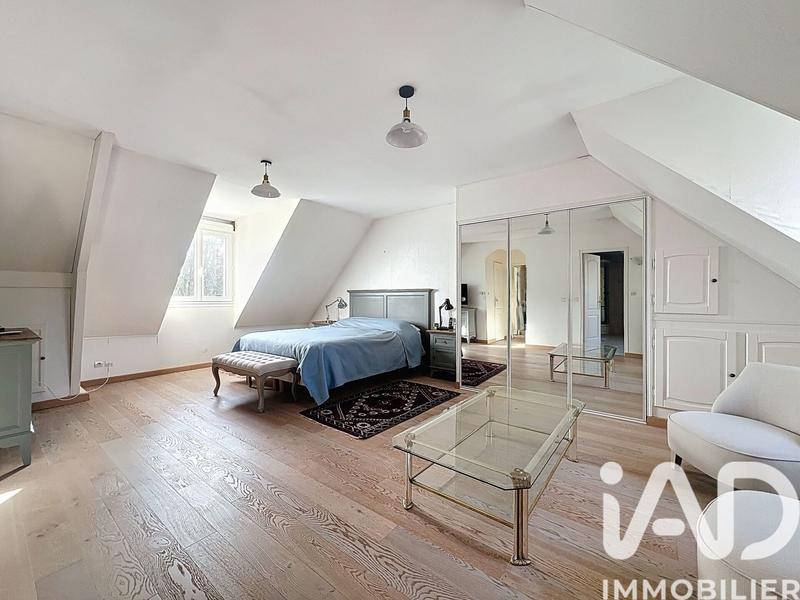 Maison - 165 m² - 6 pièces