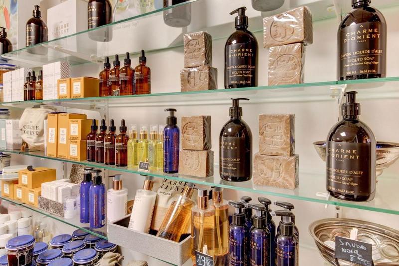 Beauté / Bien-être - 175 m² - 8 pièces