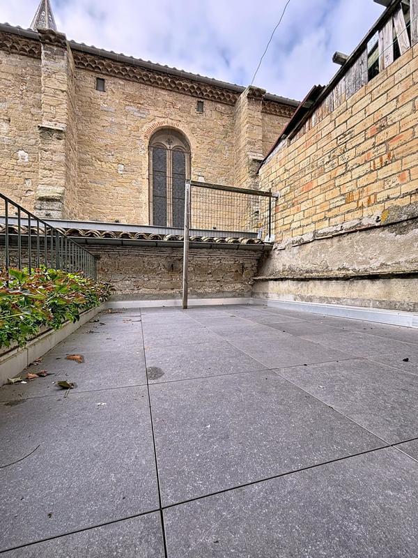 Maison - 265 m² - 10 pièces