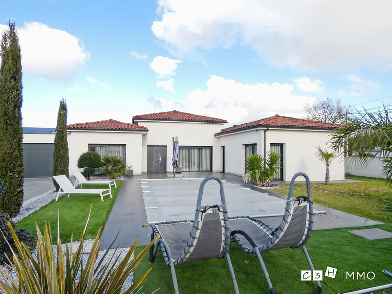 Maison - 143 m² - 5 pièces