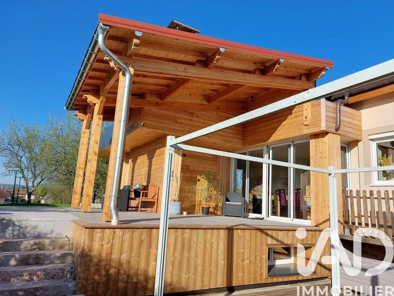 Maison de village - 271 m² - 9 pièces