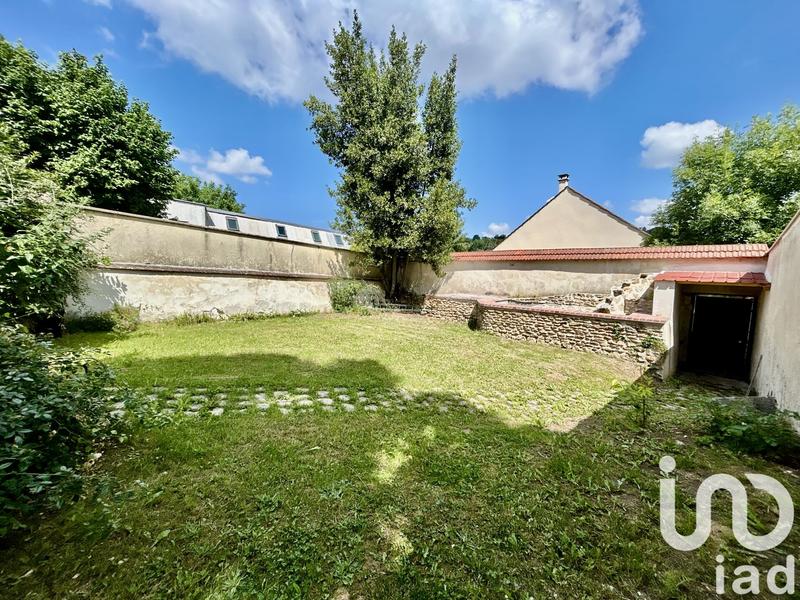 Maison - 229 m² - 9 pièces