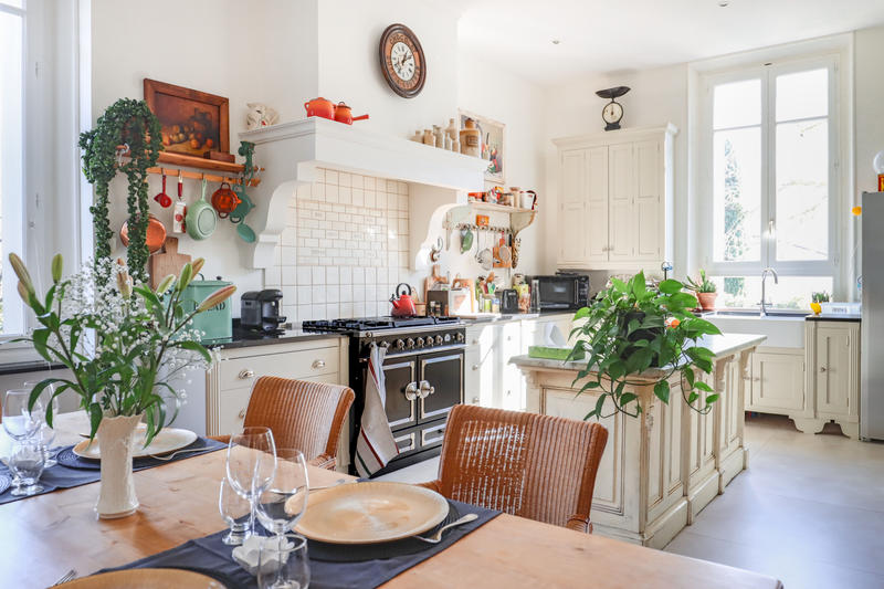 Propriété - 270 m² - 5 pièces