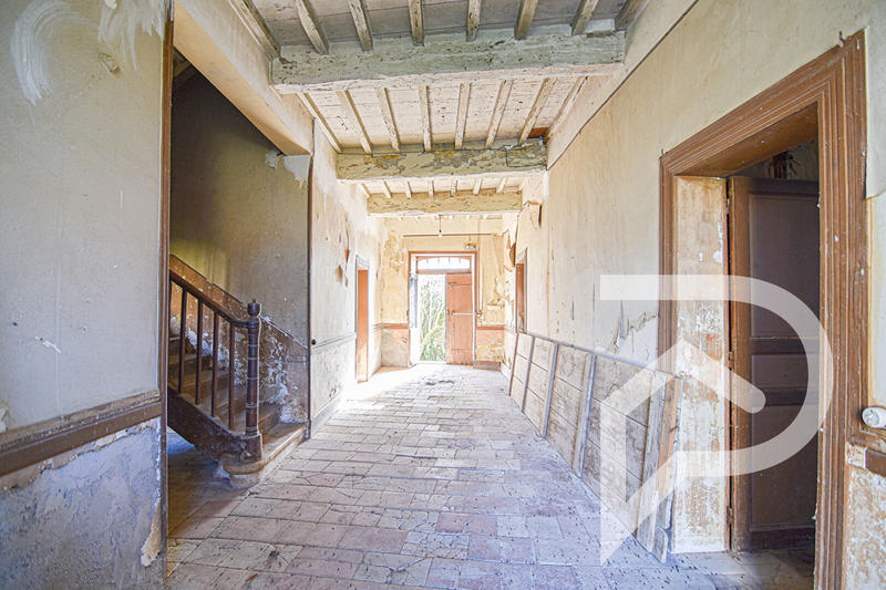 Maison - 260 m² - 7 pièces