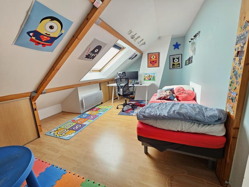 Maison - 220 m² - 9 pièces