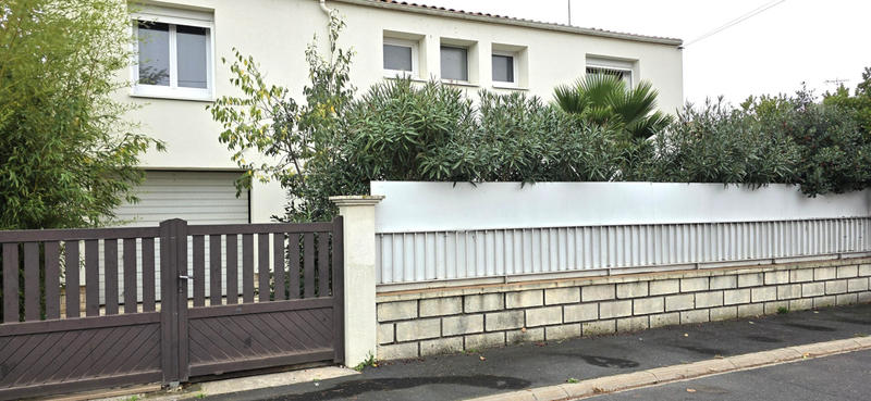 Maison - 200 m² - 6 pièces