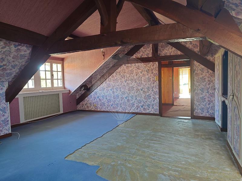 Maison - 182 m² - 9 pièces