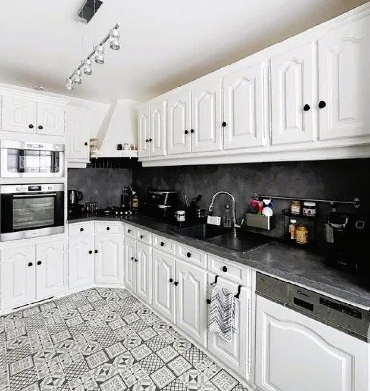 Pavillon - 184 m² - 7 pièces